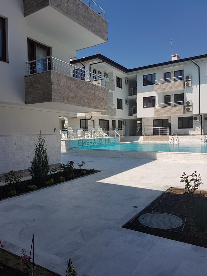 Aparthotel Emerald Hills Sosopol Exterior foto